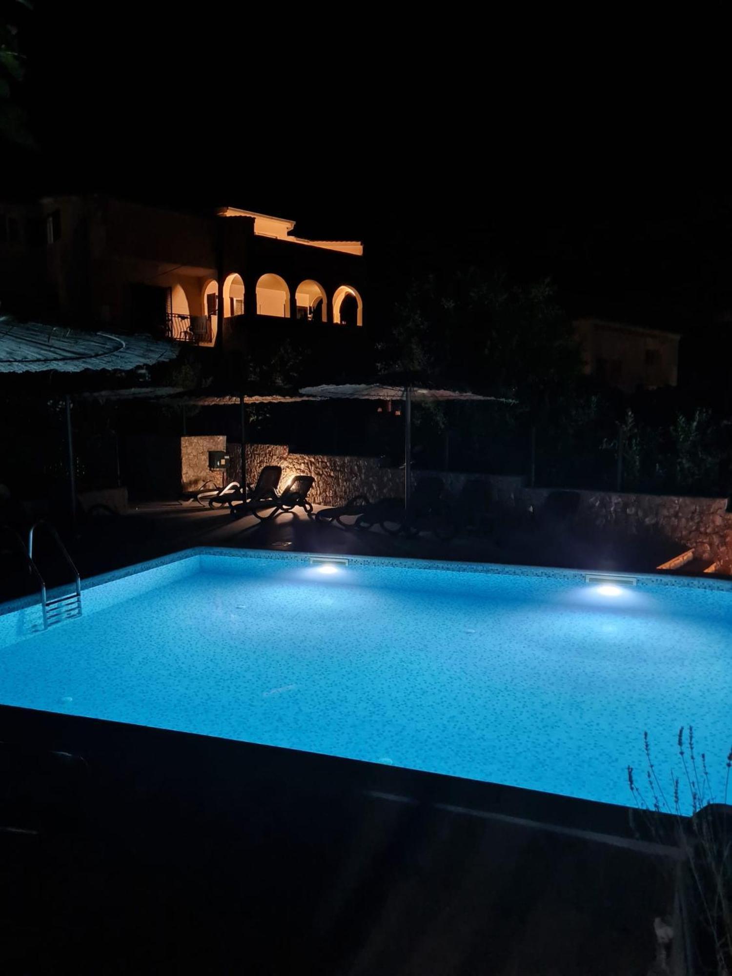 Apartment Relax Villa Salena Slatine Buitenkant foto